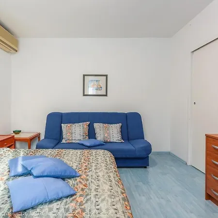 Апартаменти With Parking Space Banjole, - 14391 Пула