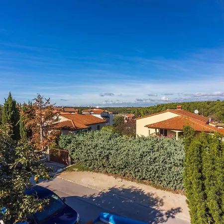 Apartman With Parking Space Banjole, - 14391