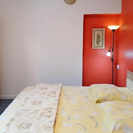 Apartament With Parking Space Banjole, - 14391