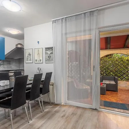 With Parking Space Banjole, - 14391